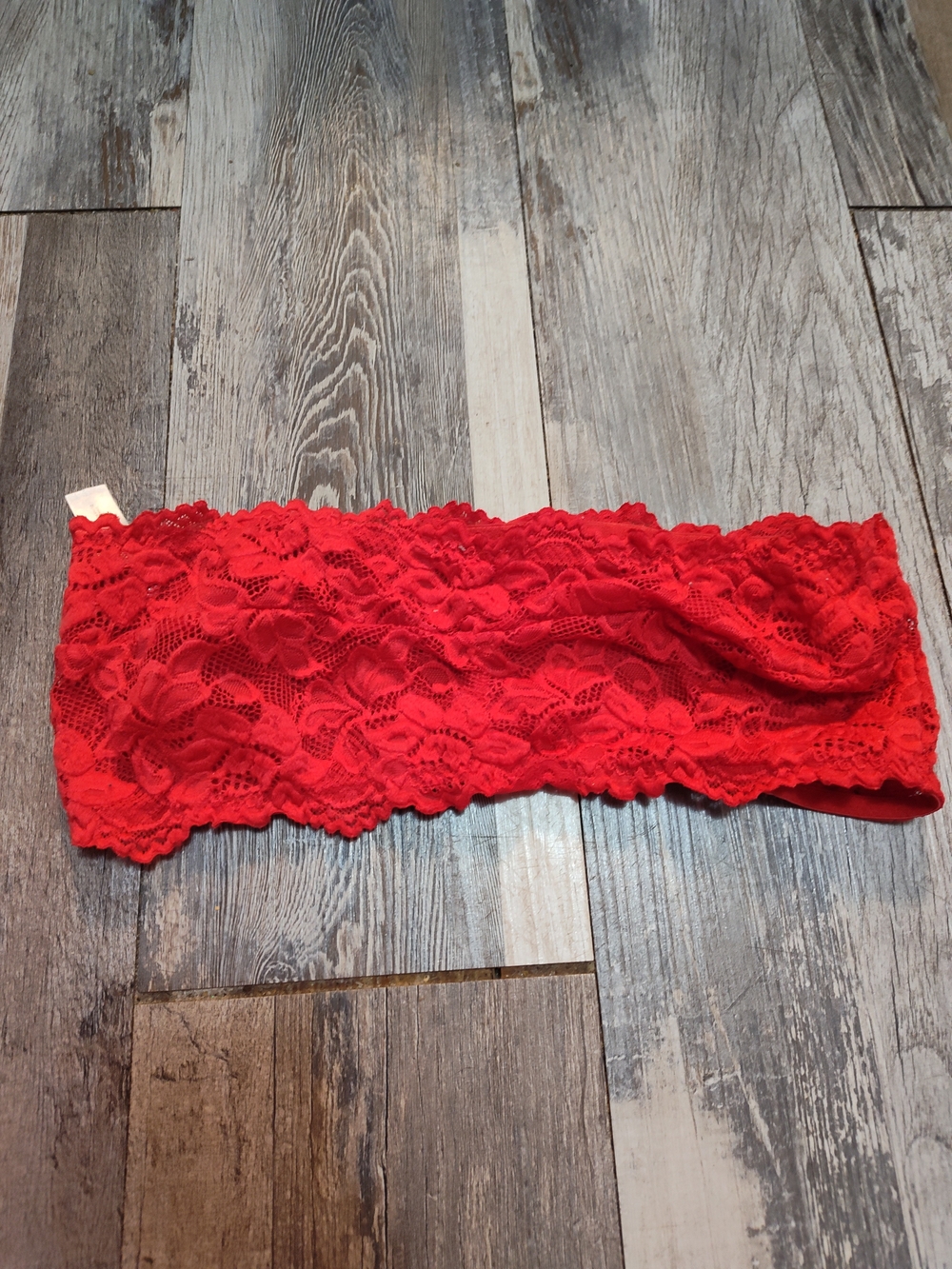 5/$25 SALE Adore Me Size Medium Red Lace Bandeau Bralette
